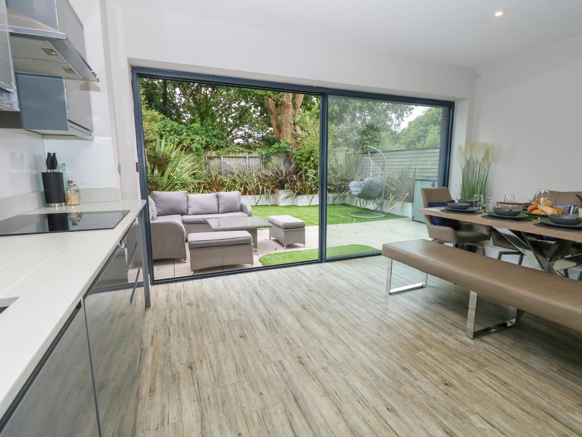 66A Danecourt Road Poole Exterior foto